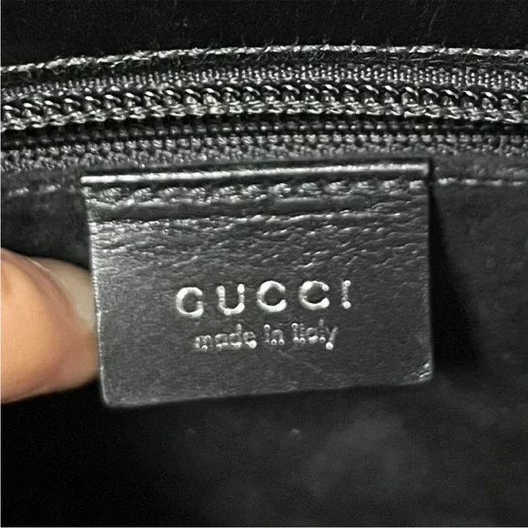 Gucci Black Leather Shoulder Bag - Picture 11 of 16
